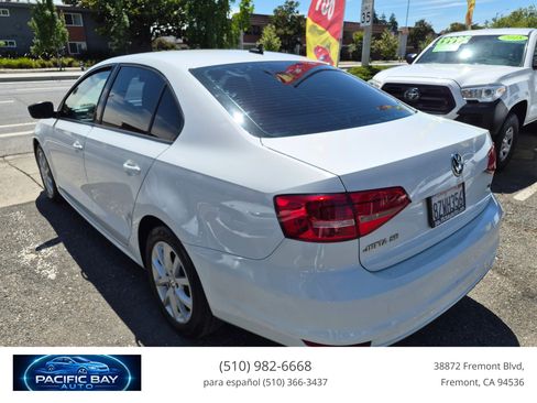 Used 2015 Volkswagen Jetta SE FWD image 5