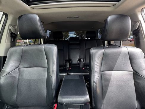Used 2020 Toyota 4Runner Limited AWD/4WD image 22