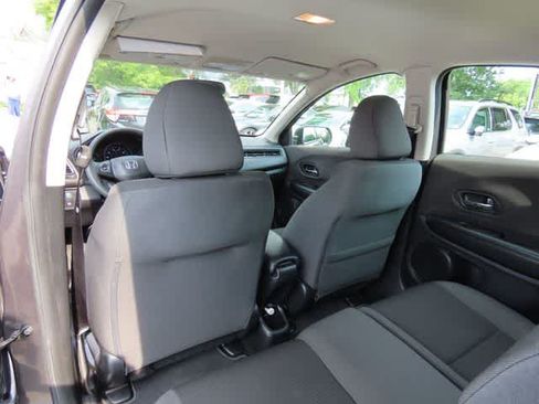 Certified 2019 Honda HR-V LX image 13