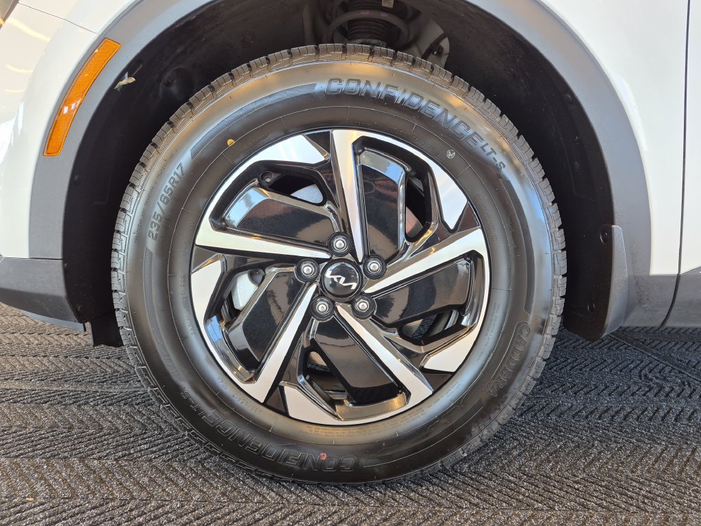 Used 2023 Kia Sportage LX AWD/4WD image 12