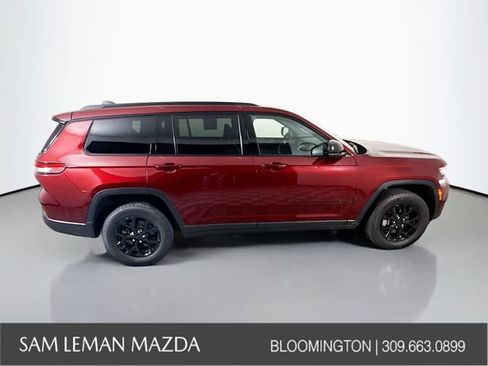 Used 2024 Jeep Grand Cherokee L Altitude AWD/4WD image 8