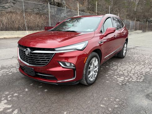 Certified 2023 Buick Enclave Essence w/ Experience Buick Package image 1