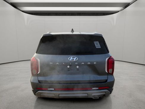 Used 2023 Hyundai Palisade Limited image 4
