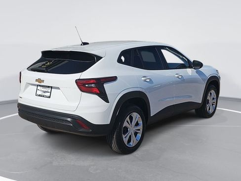 New 2026 Chevrolet Trax LS w/ Driver Confidence Package FWD image 3