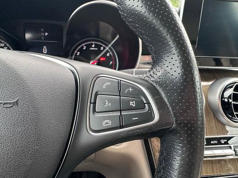 Used 2018 Mercedes-Benz GLC 300 image 27