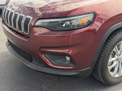 Used 2019 Jeep Cherokee Latitude w/ Popular Appearance Group image 12