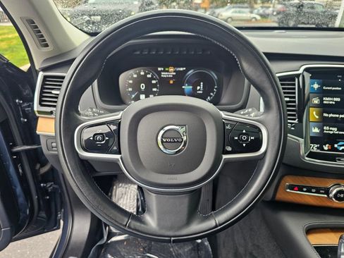 Used 2022 Volvo XC90 T8 Inscription Expression w/ Advanced Package image 27