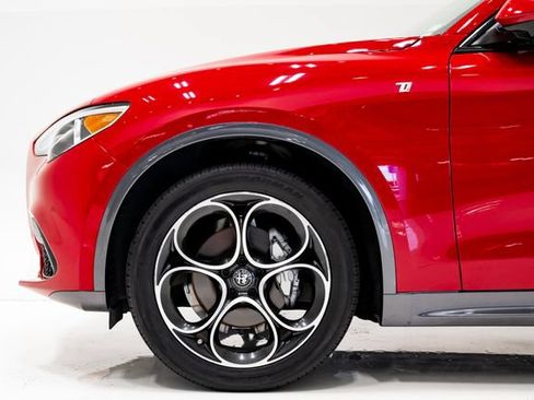 Used 2023 Alfa Romeo Stelvio Ti AWD/4WD image 26