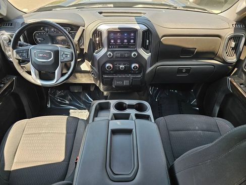 Used 2020 GMC Sierra 1500 Elevation w/ Elevation Value Package AWD/4WD image 17