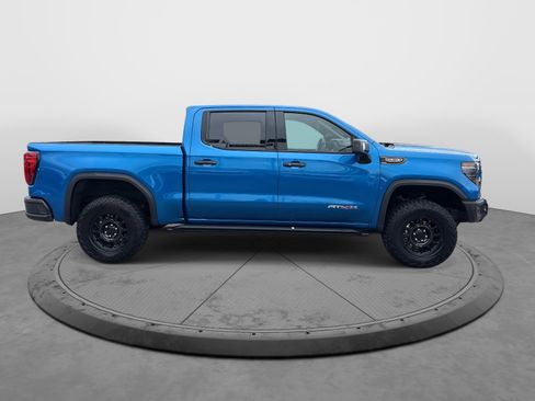 Certified 2024 GMC Sierra 1500 AT4X w/ AT4X AEV Edition image 9