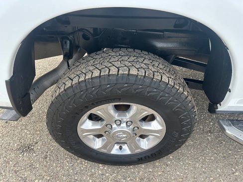 Used 2021 RAM 2500 Big Horn w/ Level 2 Equipment Group AWD/4WD image 11