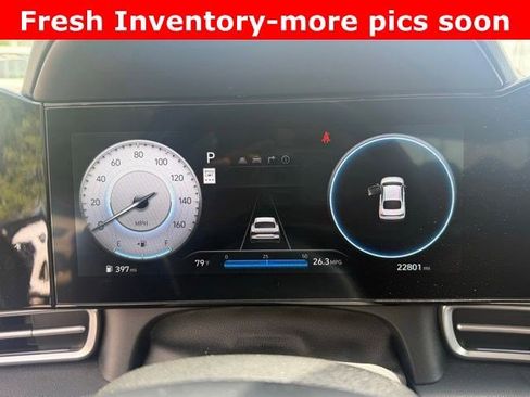 Used 2025 Hyundai Elantra SEL FWD image 7