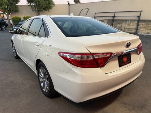 Used 2016 Toyota Camry XLE w/ Moonroof Package FWD image 7