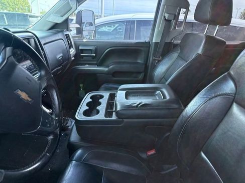 Used 2015 Chevrolet Silverado 2500 LT w/ LT Convenience Package AWD/4WD image 4