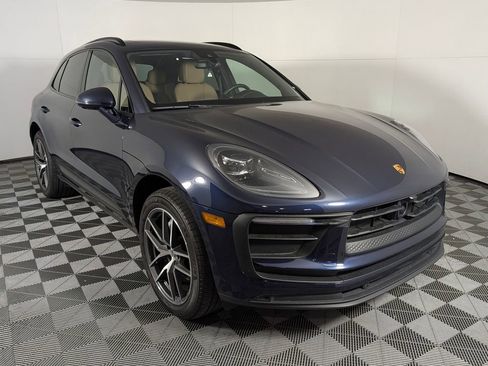 Certified 2023 Porsche Macan AWD/4WD image 9
