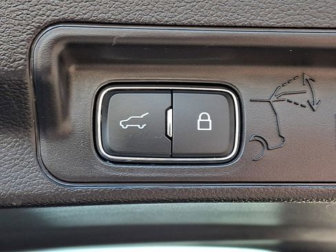 Certified 2025 Ford Explorer ST-Line w/ ST-Line Street Pack image 29