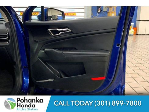 Used 2024 Kia Sportage EX image 26