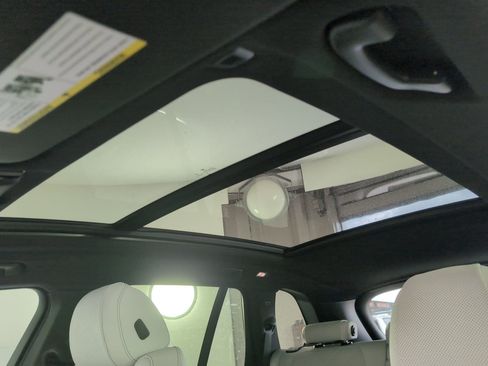 Used 2026 BMW X5 sDrive40i RWD image 12
