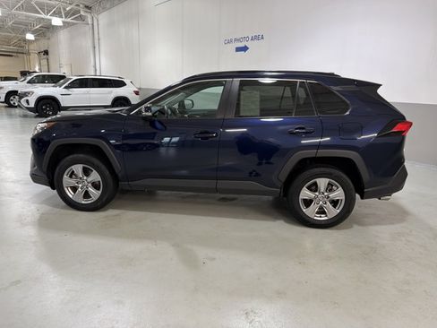 Used 2024 Toyota RAV4 XLE AWD/4WD image 5