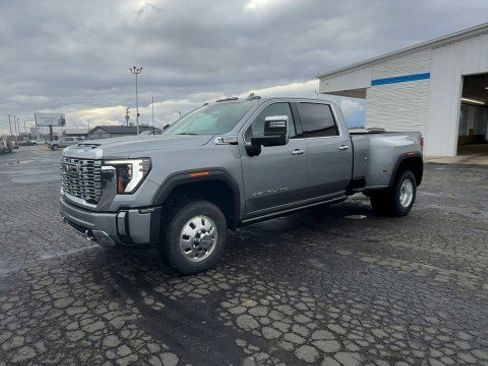 New 2026 GMC Sierra 3500 Denali w/ Denali Reserve Package image 4