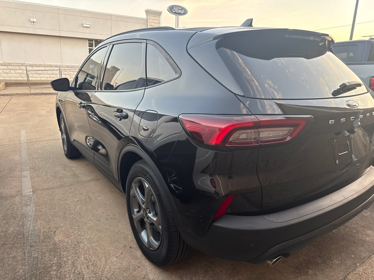 Used 2026 Ford Escape ST-Line w/ Tech Pack #1 FWD image 6