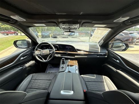 Certified 2024 Cadillac Escalade Premium Luxury Platinum image 20
