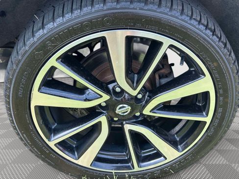 Used 2018 Nissan Rogue Sport SL w/ SL Premium Package AWD/4WD image 31