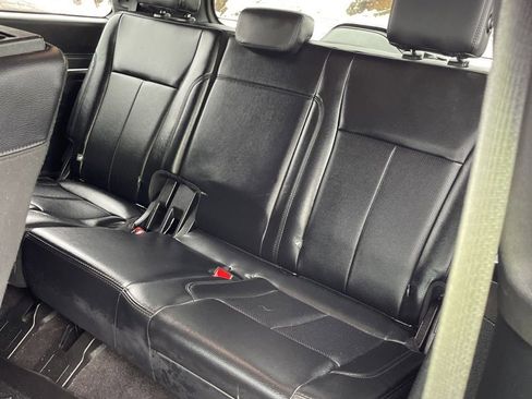 Used 2021 Ford Expedition XLT image 15