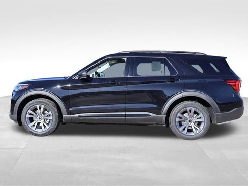 New 2026 Ford Explorer Active w/ Active Comfort Package AWD/4WD image 2