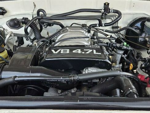 Used 2002 Toyota Sequoia Limited image 32