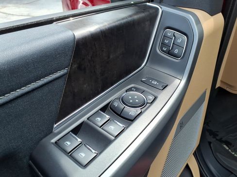 Used 2024 Ford F250 Lariat AWD/4WD image 17