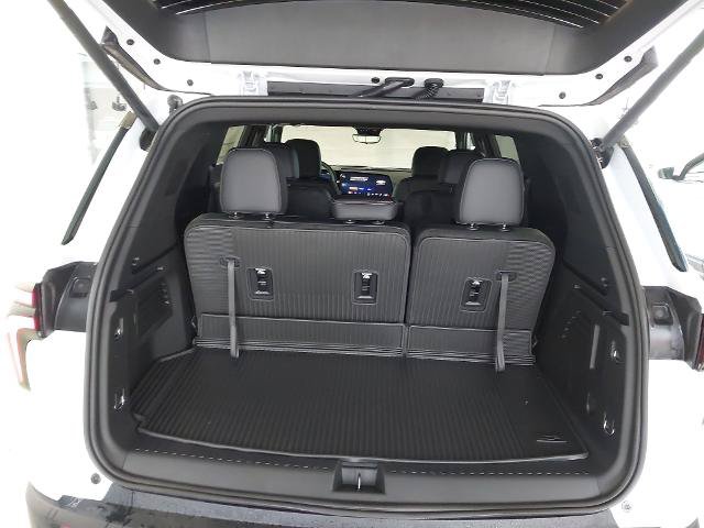 New 2027 Chevrolet Traverse LT w/ Sun and Wheel Package AWD/4WD image 27