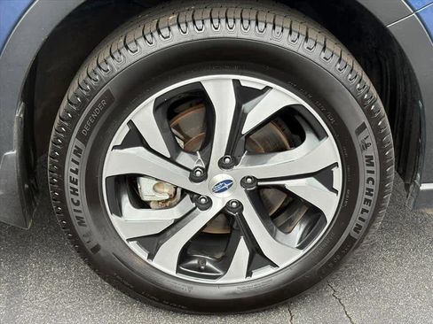 Used 2021 Subaru Outback Touring w/ Popular Package #2 image 32