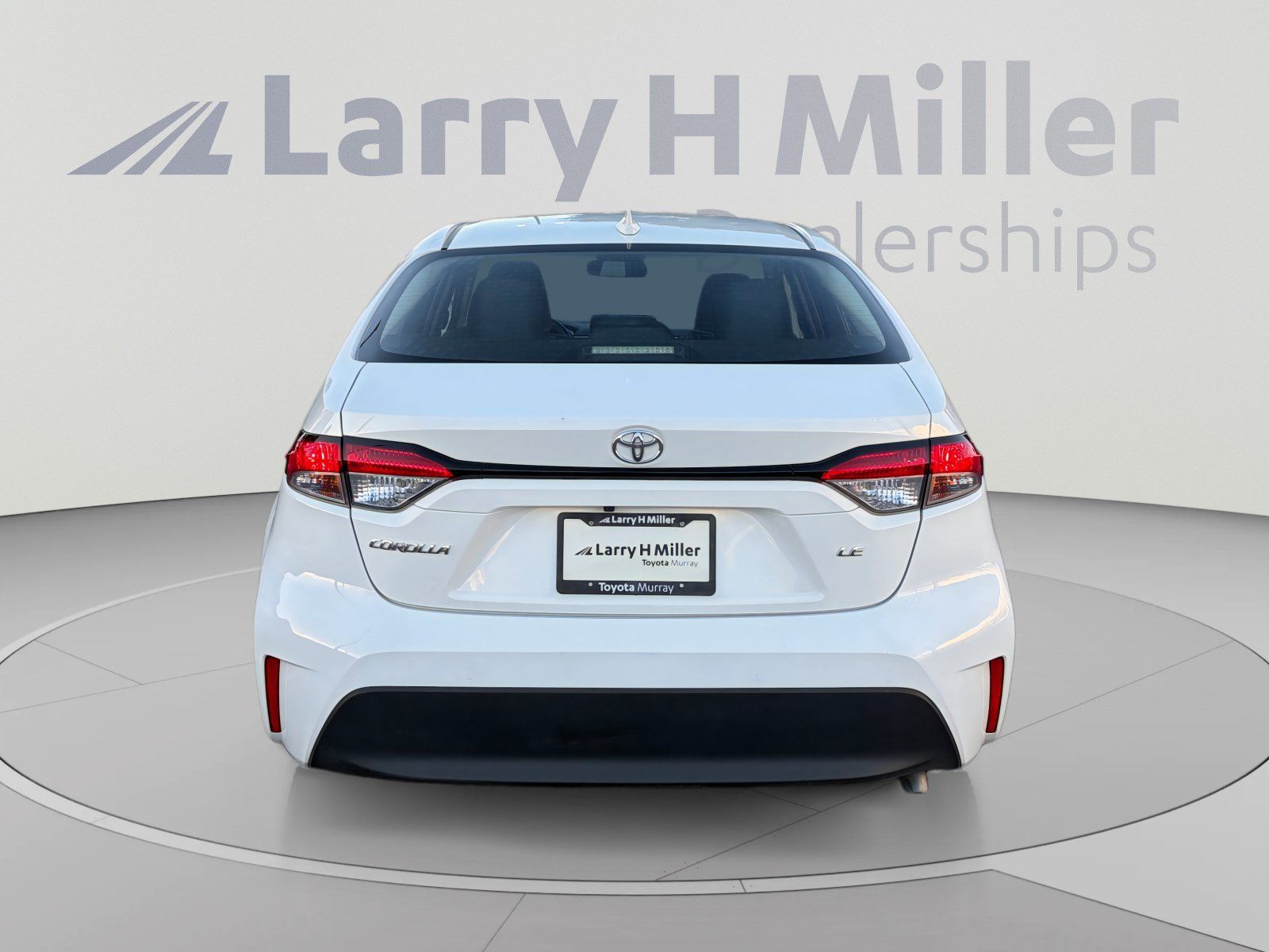 Used 2024 Toyota Corolla LE FWD image 4