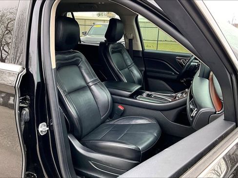 Used 2020 Lincoln Aviator Reserve image 10