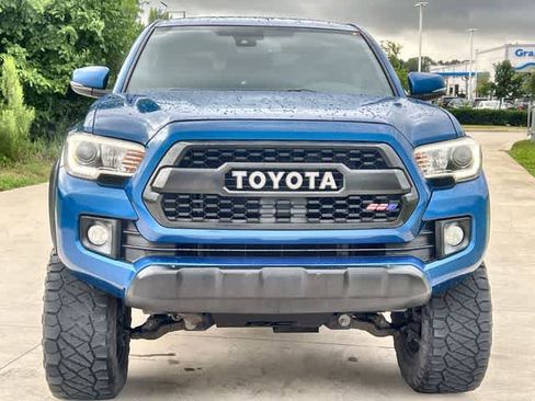 Used 2018 Toyota Tacoma TRD Off-Road RWD image 7