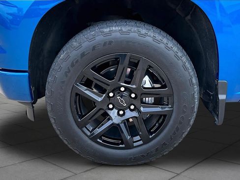 Used 2023 Chevrolet Silverado 1500 RST AWD/4WD image 11