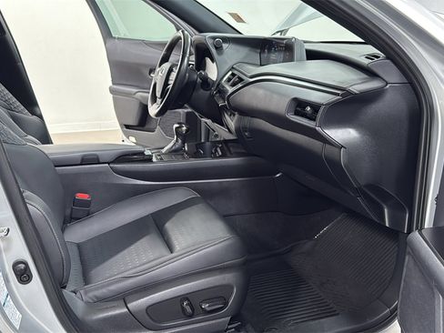 Used 2020 Lexus UX 250h image 18