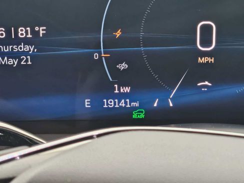 Used 2025 Cadillac Lyriq Luxury AWD/4WD image 25