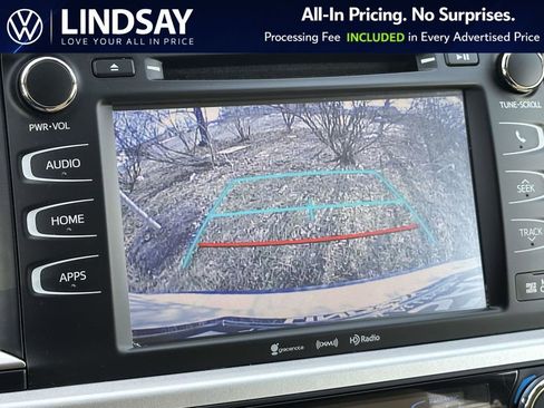 Used 2019 Toyota Highlander XLE image 17