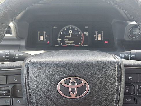 Used 2025 Toyota Tacoma SR5 image 15