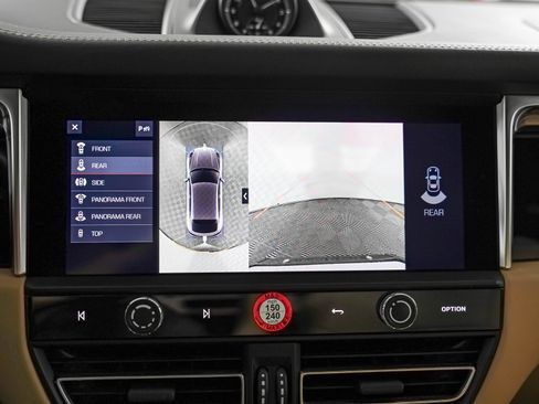 Certified 2023 Porsche Macan S AWD/4WD image 25
