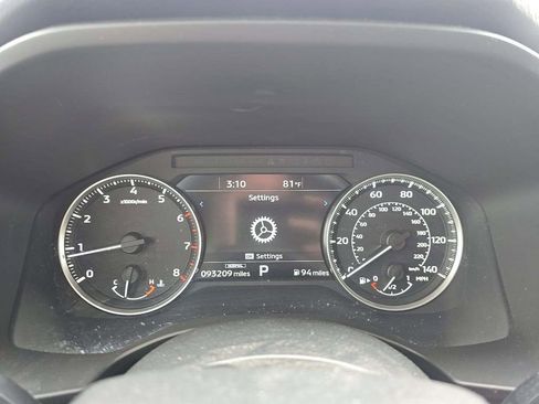 Used 2022 Mitsubishi Outlander SE AWD/4WD image 3