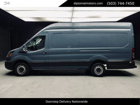 Used 2020 Ford Transit 250 148 High Roof Extended RWD image 4