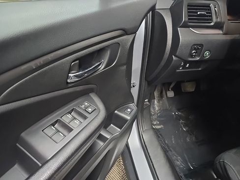 Used 2019 Honda Passport Sport image 27