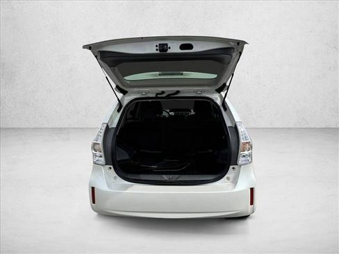 Used 2014 Toyota Prius V Three FWD image 6