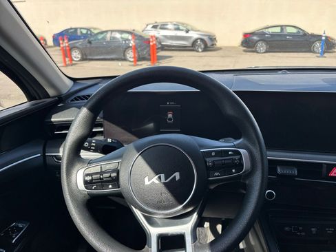 Used 2025 Kia K5 LXS image 36