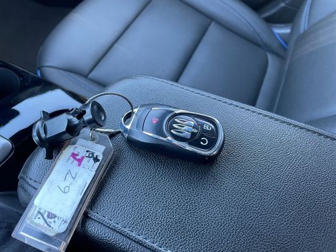 Used 2025 Buick Envista Sport Touring image 22