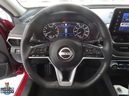 Used 2024 Nissan Altima 2.5 SL AWD/4WD image 16