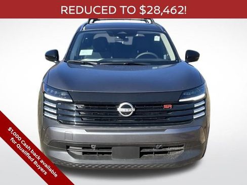 New 2026 Nissan Kicks SR w/ Cold Weather Package image 5